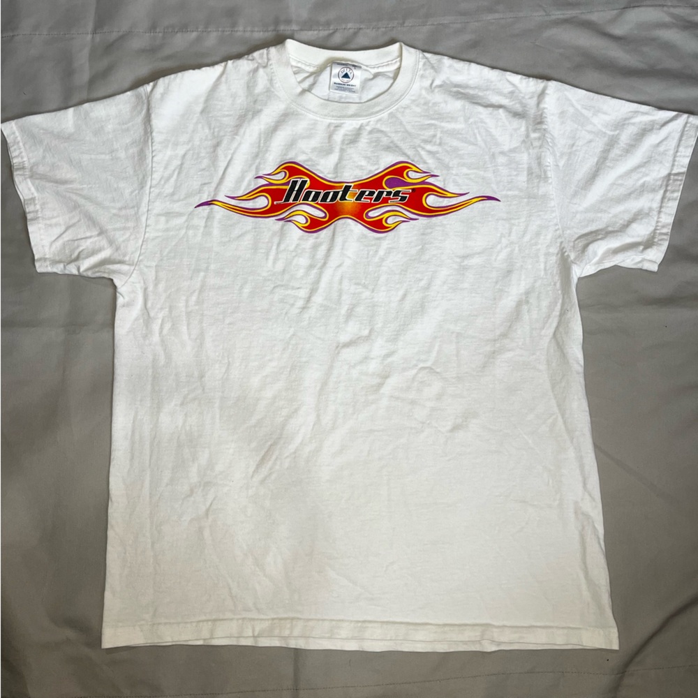 Hooters National Trail Raceway Men’s T-shirt, Size Large